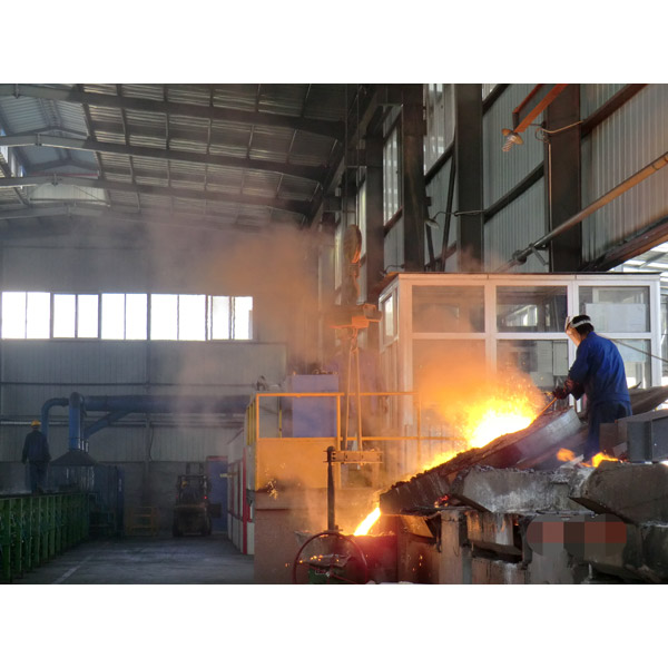 中頻電爐熔煉、保溫成套設(shè)備